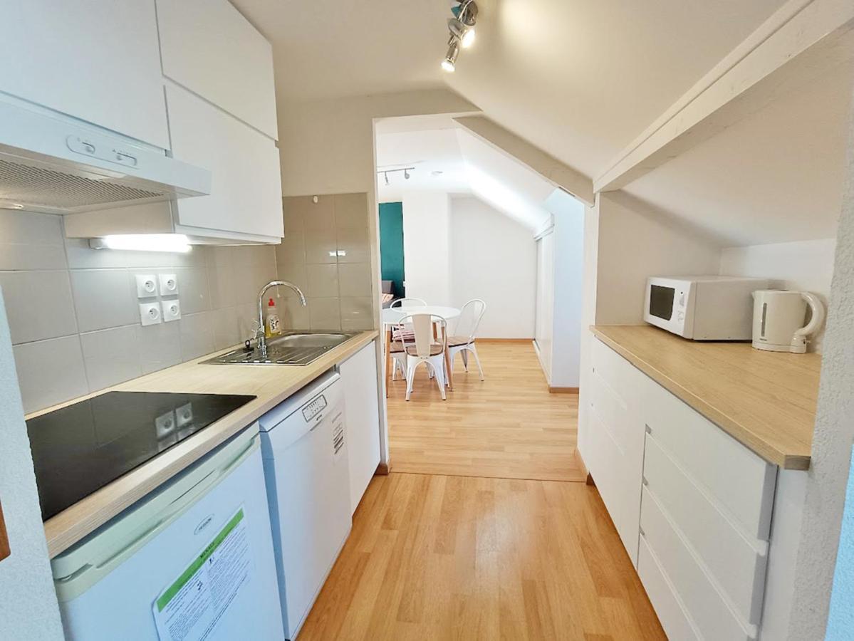 L'Esquiros, Studio, Centre Luchon, Casier A Skis, Wifi, Ascenseur, 3 Personnes Bagneres-de-Luchon Exterior photo